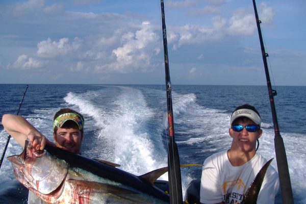 rolling fishing tuna catch